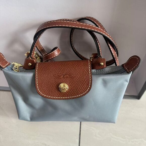 Longchamp Le Pliage Gray Cosmetics Case - Picture 1 of 9